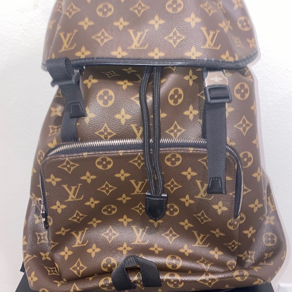 Louis Vuitton Men’s Backpack “zack” - Picture 2 of 12